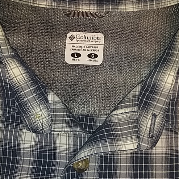 Columbia dress shirt. - Picture 4 of 9